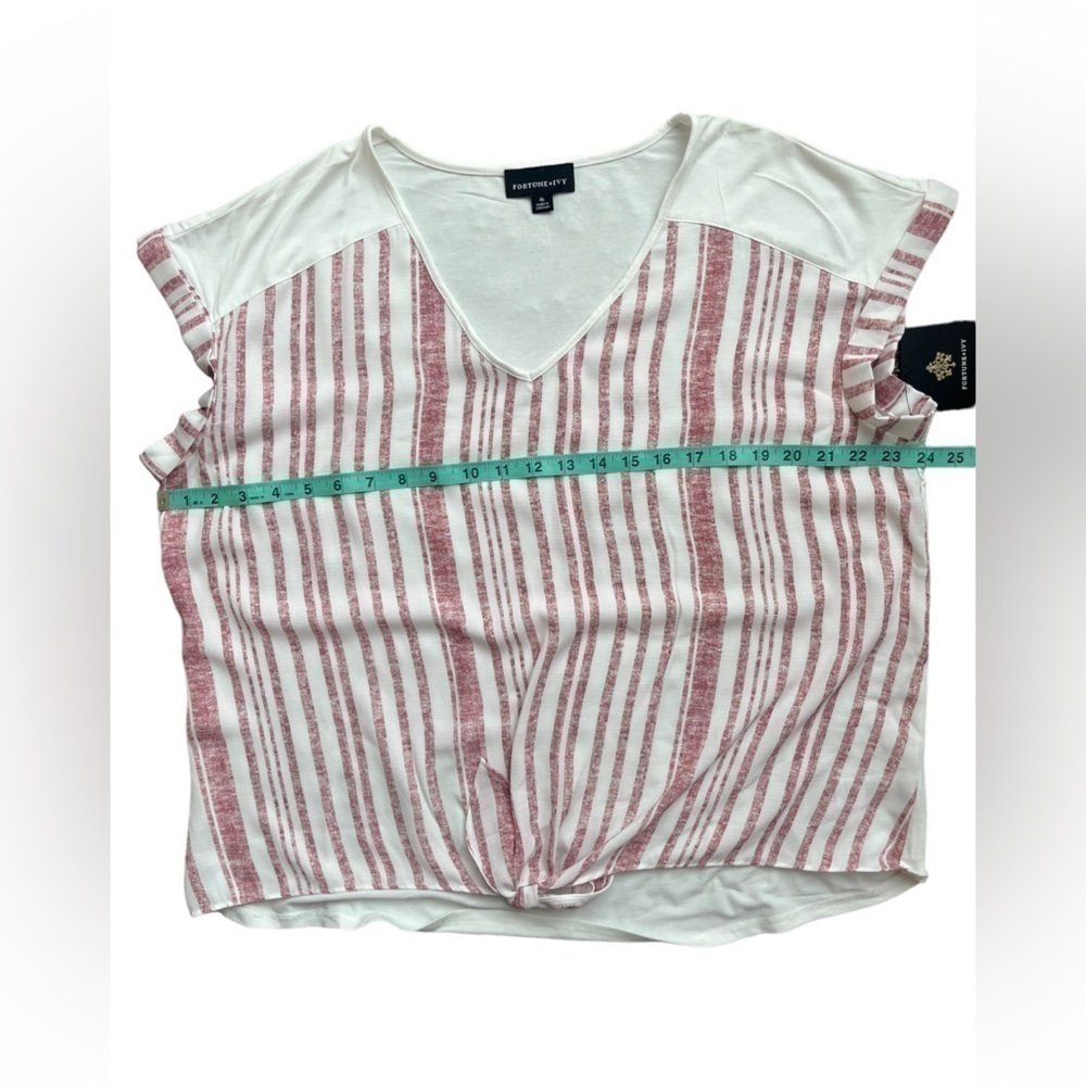 Fortune + Ivy Tie Front Mixed Material Top size X-Large. - Picture 6 of 9